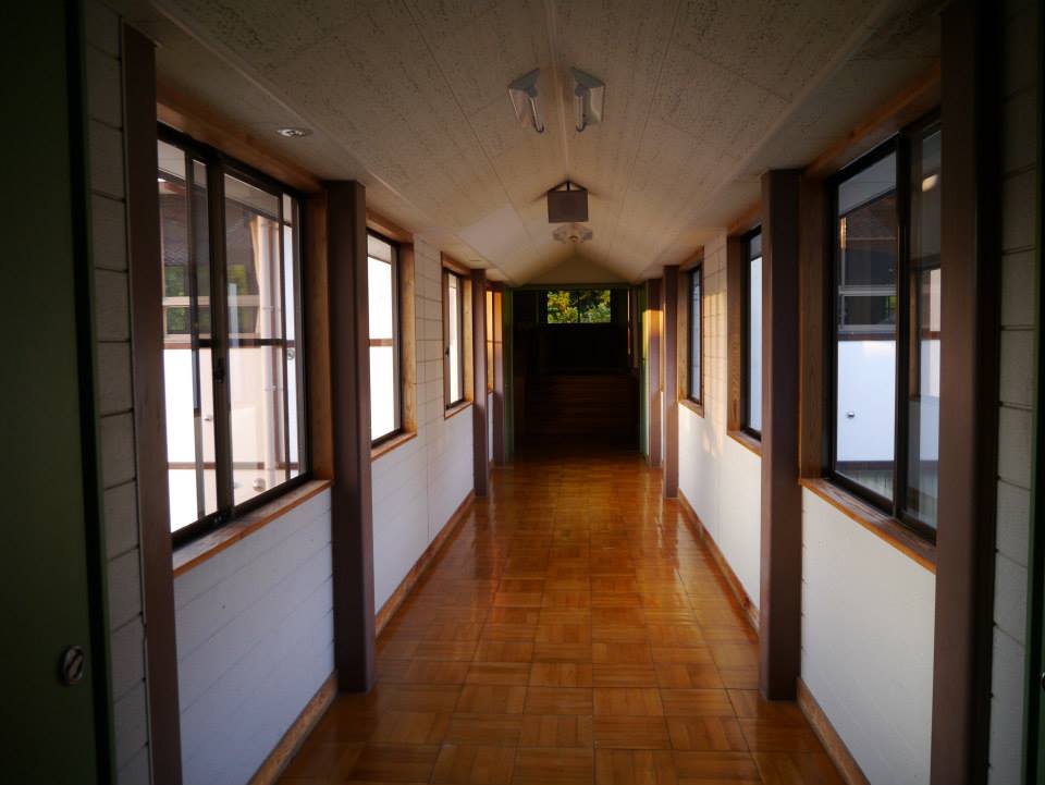 二階の渡り廊下